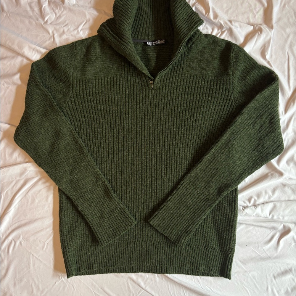 Helly Hansen Green Zip Up Sweater with Ribbed Knit